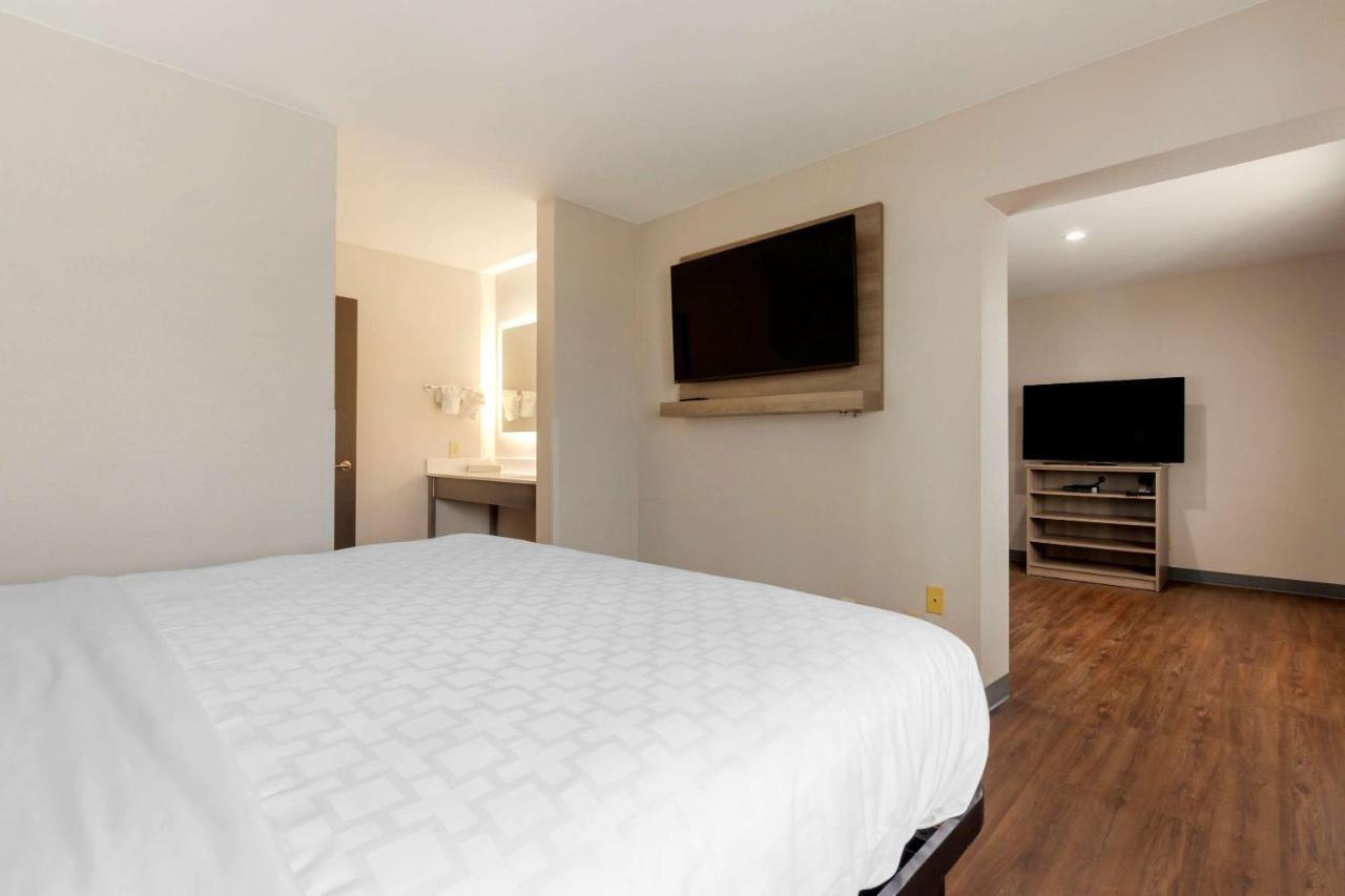 Hotel Clarion Pointe Tomah Exterior foto