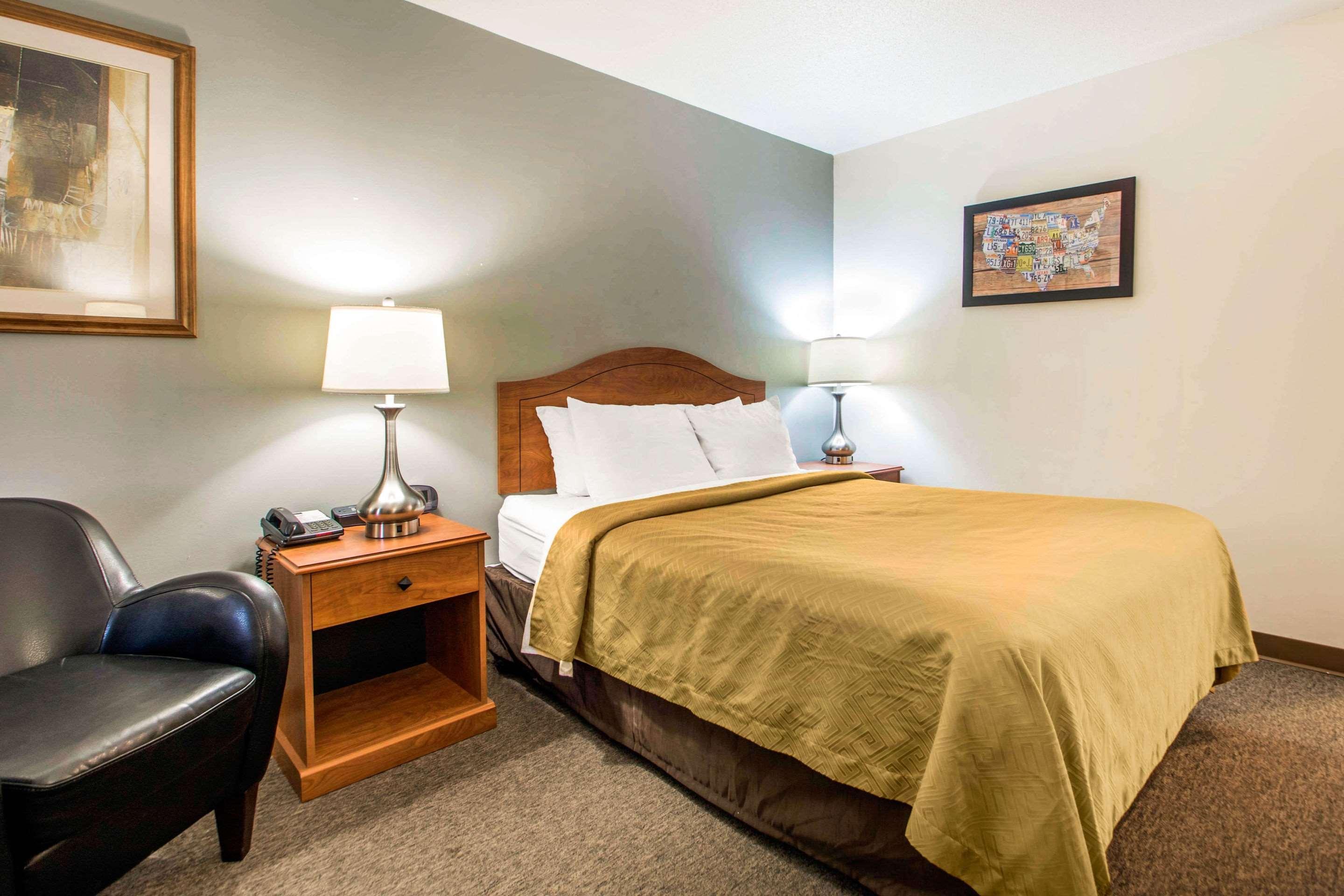 Hotel Clarion Pointe Tomah Exterior foto