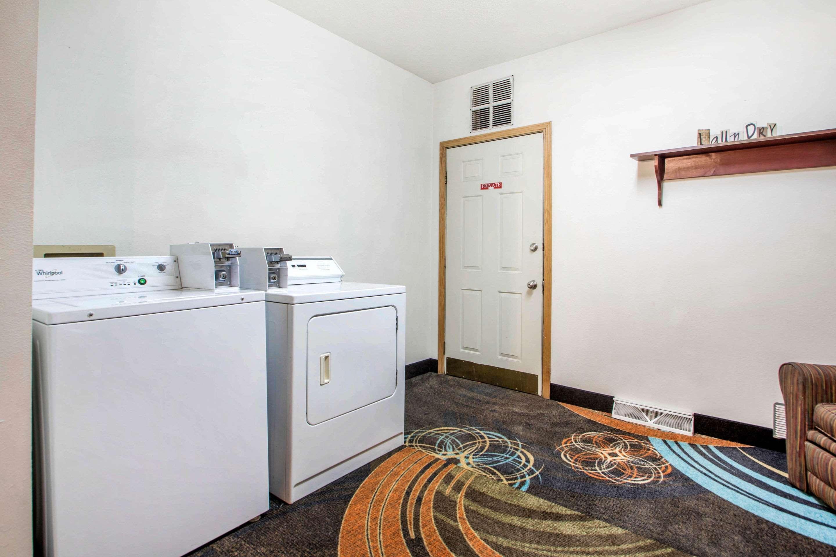 Hotel Clarion Pointe Tomah Exterior foto
