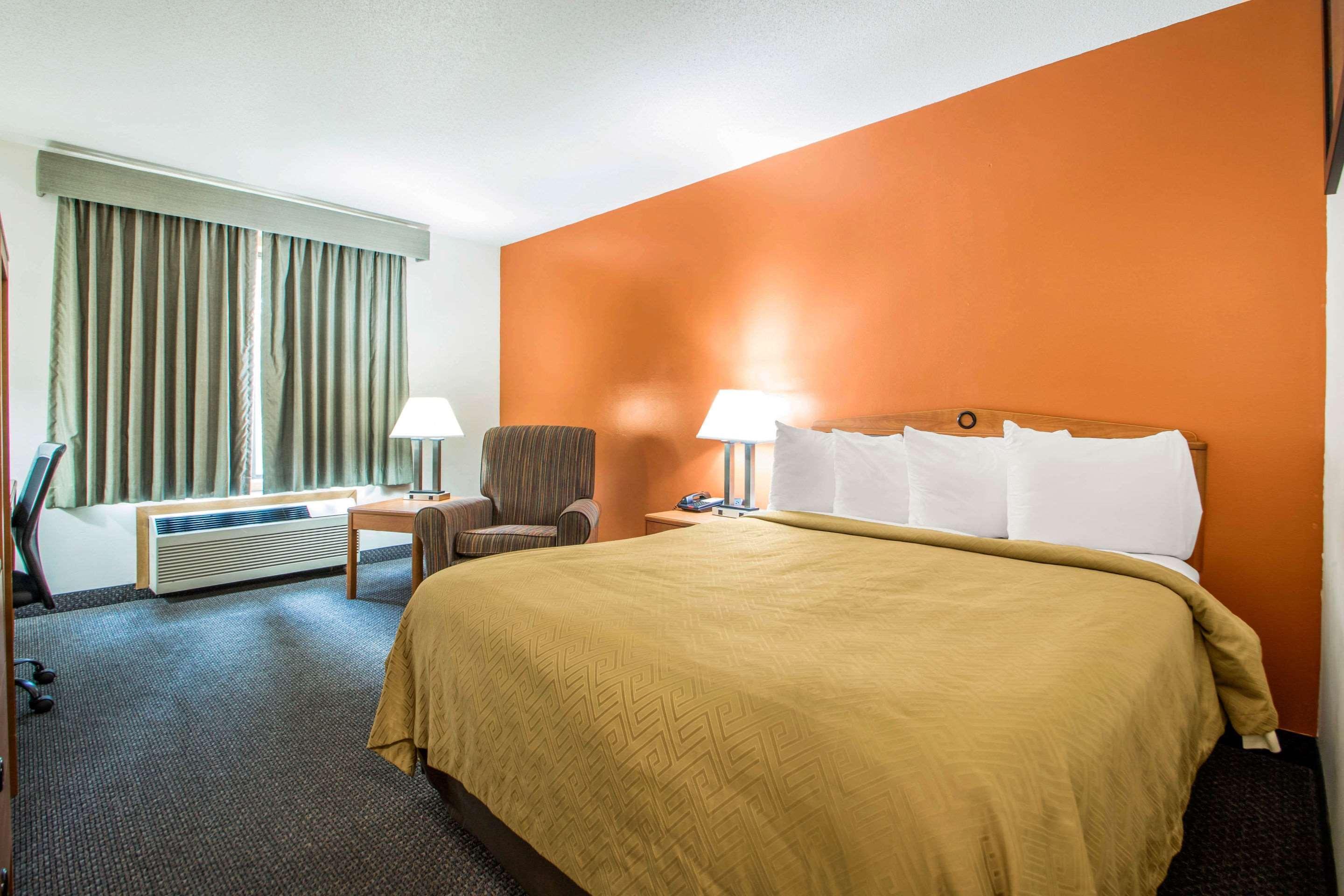 Hotel Clarion Pointe Tomah Exterior foto